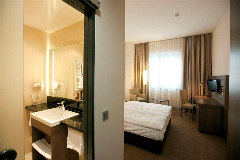 Intercityhotel Mannheim MHG Exterior foto